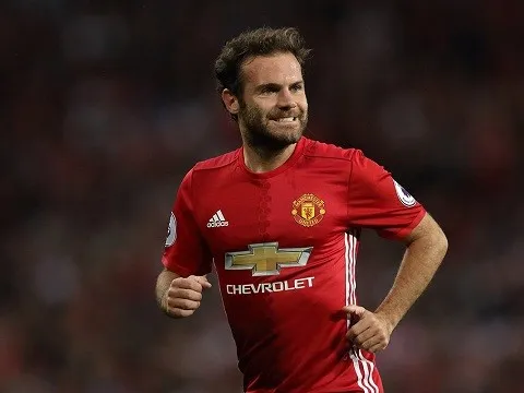 Juan Mata ghi bàn sau pha 'ban bật như Man' vs Watford