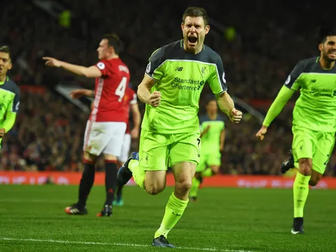 Juergen Klopp mỉa mai Man United chơi bóng dài