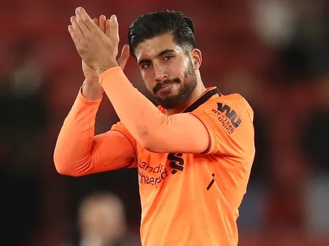 Juve ra 'tối hậu thư' cho Emre Can