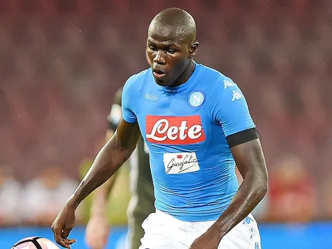 Kalidou Koulibaly - Lời giải cho bài toán hàng thủ Chelsea