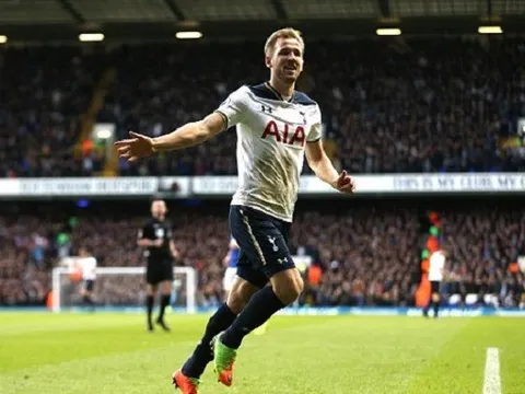 Kane thăng hoa, Tottenham phả hơi nóng vào Chelsea