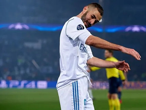 Karim Benzema giữa lằn ranh bạc nhược và kỳ lạ