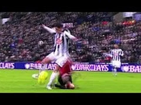 Khả năng lên công về thủ đỉnh cao của Gary Neville