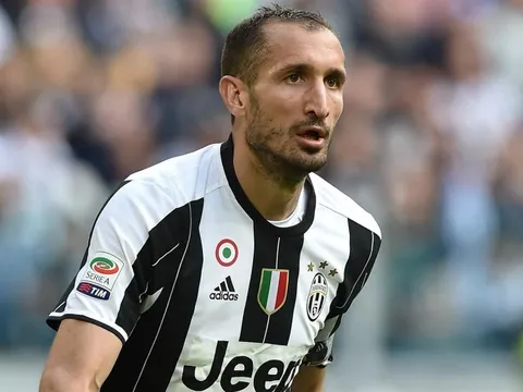 Khả năng phòng ngự đỉnh cao của Giorgio Chiellini