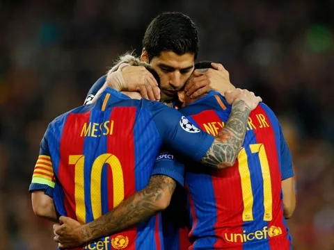 Không ai ghi bàn tốt hơn Suarez trong 30 tháng qua