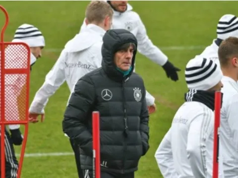 Không được lên tuyển, Reus vẫn được Joachim Low hứa hẹn