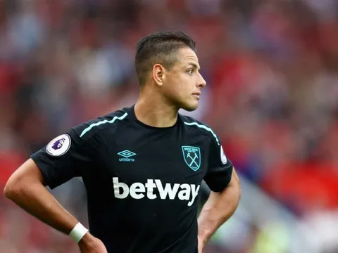 Không ngoài dự đoán, Moyes chuẩn bị tống khứ Chicharito