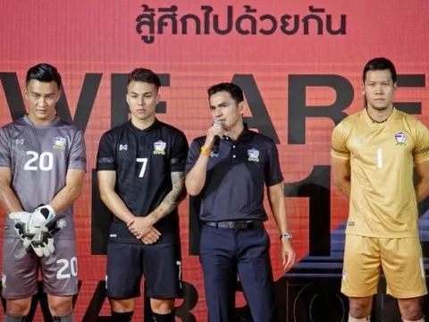 Kiatisak: 'Vì sao hợp đồng cứ phải ký hôm nay?'