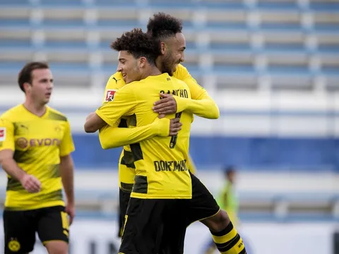 Kiến tạo cho Aubameyang, Sancho tiếp tục ghi dấu ấn