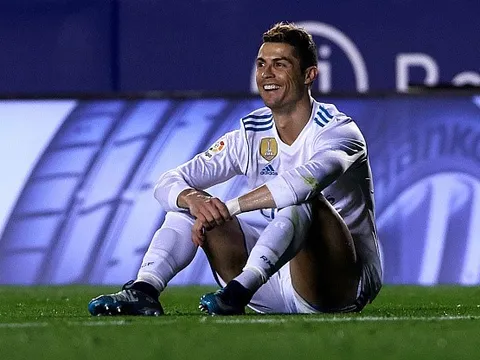 'Ronaldo không còn cùng đẳng cấp với Messi'