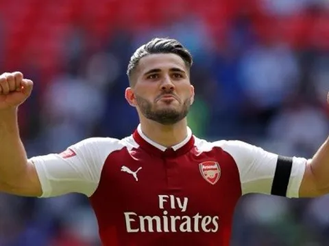Kolasinac và tuyệt kĩ 360 y hệt Zidane