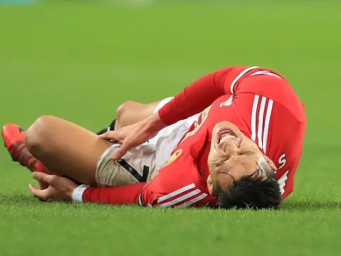 Kỷ lục buồn của Man United trong ngày Sanchez ra mắt