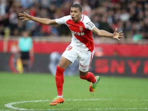 Kylian Mbappe còn xuất sắc hơn cả Thierry Henry