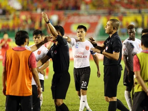 V-League không lo trọng tài thiếu và yếu