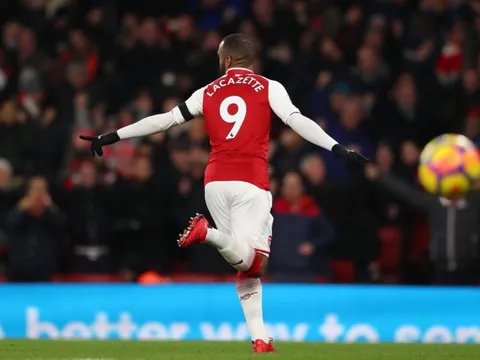 Lacazette sắp trở lại, Arsenal mơ về Europa League