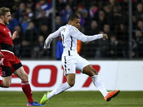 Làm nên lịch sử với Pháp, Mbappe nói gì?