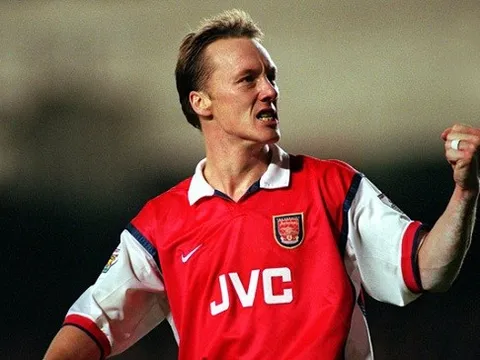 Lee Dixon và những khoảnh khắc ngọt ngào cùng Arsenal