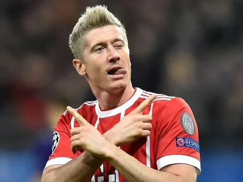 Lewandowski 'độc cô cầu bại' tại Bundesliga