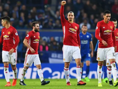 Lingard "bóc mẽ" thói nói nhiều của Ibrahimovic