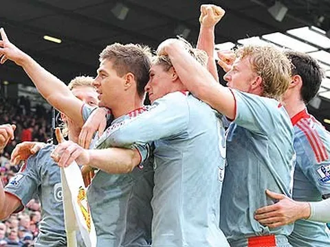 Liverpool 'cày nát' sân Old Trafford (2008/09)