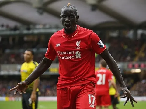 Liverpool hét giá Sakho, CLB Anh chùn chân