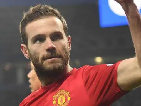 Lộ lí do Juan Mata không đến London cùng Man United
