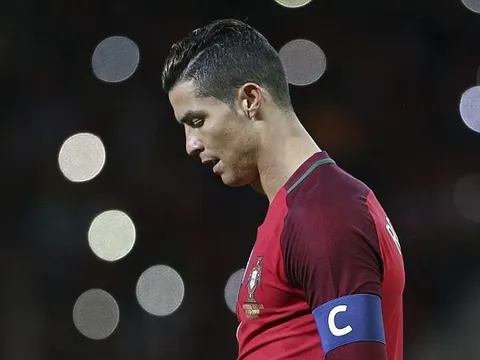Lộ lý do Real quyết mua Harzard: Là vì Ronaldo
