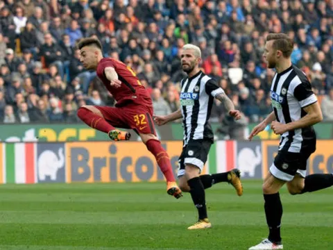 Loạt sao trở lại, Roma vất vả giành chiến thắng tại Friuli