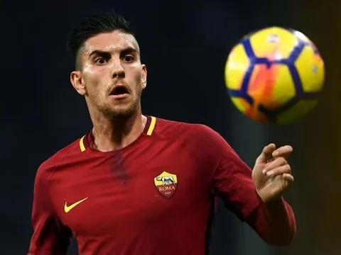 Noi gương De Rossi và Totti, sao trẻ Roma cho Man United, Man City ăn quả đắng