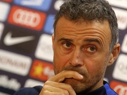 Lucho: Đừng hối thúc Barca gia hạn với Messi