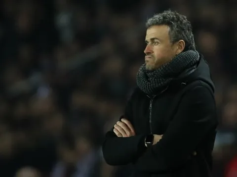 Luis Enrique: "Tôi phải thay đổi chiến thuật vì Messi"