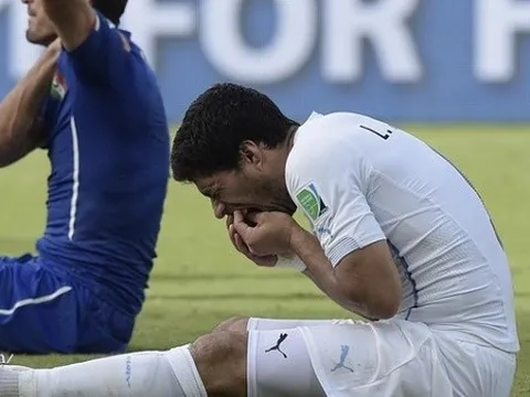 Luis Suarez tuyên bố 'cạch mặt' FIFA