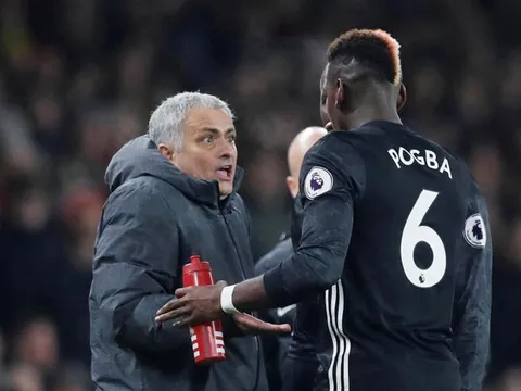 Lý do sốc Mourinho ném Pogba lên ghế dự bị