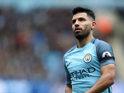 Gabriel Jesus tỏa sáng ở Man City: Điểm đến nào cho Aguero?