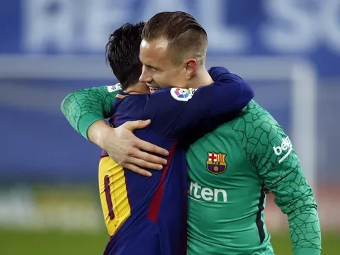 Man City bị hạ gục, giờ Barcelona là duy nhất