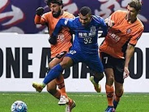 Màn ra mắt thảm họa của Carlos Tevez tại Shanghai Shenhua