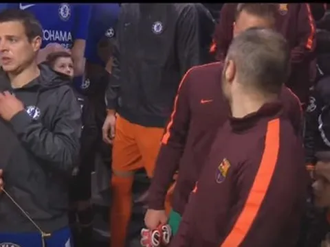 Màn trình diễn của Iniesta trước Chelsea
