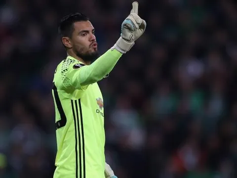 Màn trình diễn đẳng cấp của Sergio Romero trước Rostov