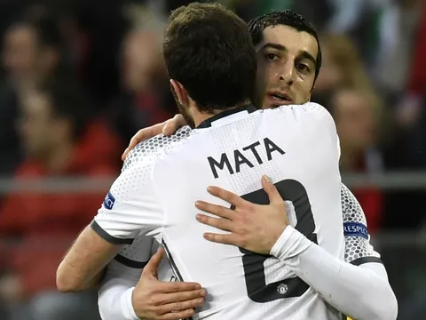 Man United nhận hung tin sau chiến thắng Saint-Etienne