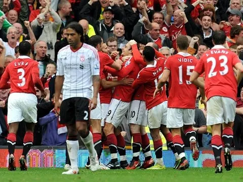 Man United - Liverpool: 5 màn đối đầu kinh điển tại Old Trafford