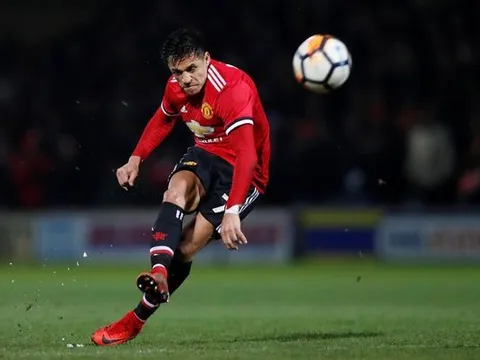 Man Utd đại chiến Tottenham: Lần đầu cho Sanchez?