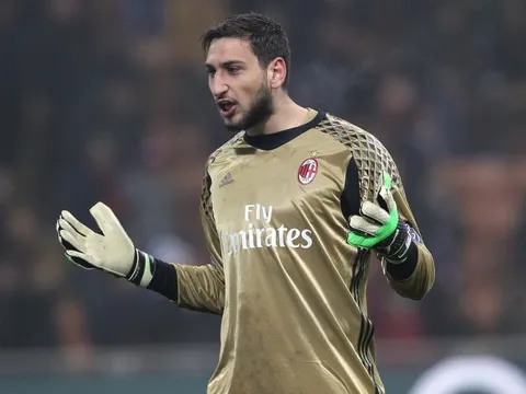 Man Utd đứng sau việc Donnarumma đòi lương 10 triệu euro