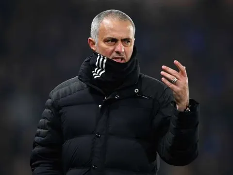 Man Utd đứt mạch bất bại, Mourinho phân trần ra sao?