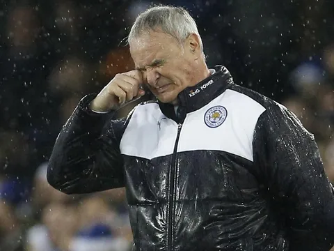 Claudio Ranieri thừa nhận khả năng bị sa thải trước trận gặp MU