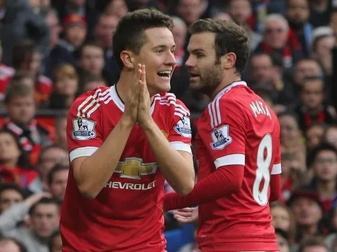 Man Utd một lúc 'trói chân' 4 cầu thủ