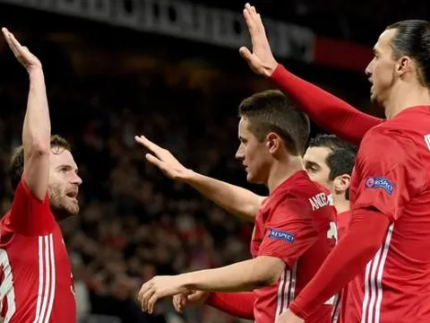 Man Utd thoát kiếp 'chú Sáu', sắp nhường lại cho Arsenal