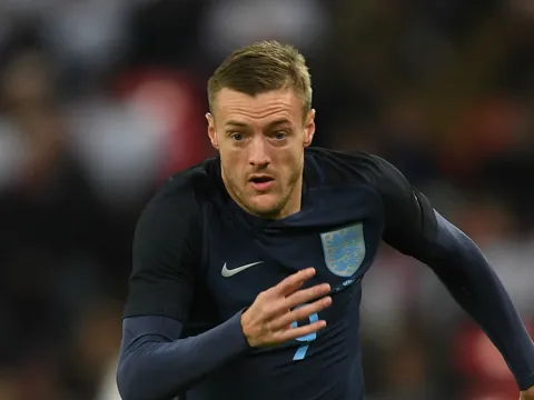 Man Utd và Chelsea tranh giành Vardy, Conte nói gì?