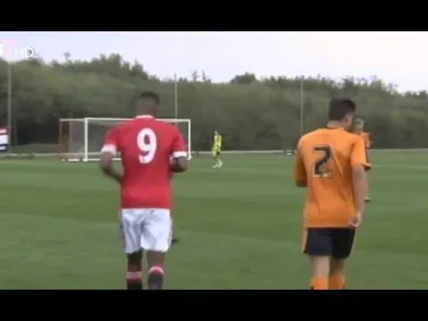 Marcus Rashford khi chưa bước ra ánh sáng