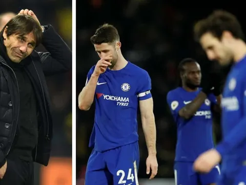 Chelsea sa thải Conte: Thảm họa vẫn tiếp diễn