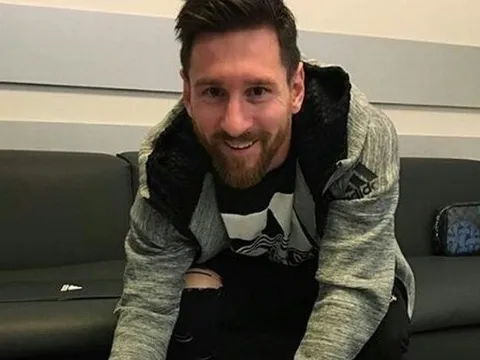Messi ký giao kèo mới, Barca vẫn không vui